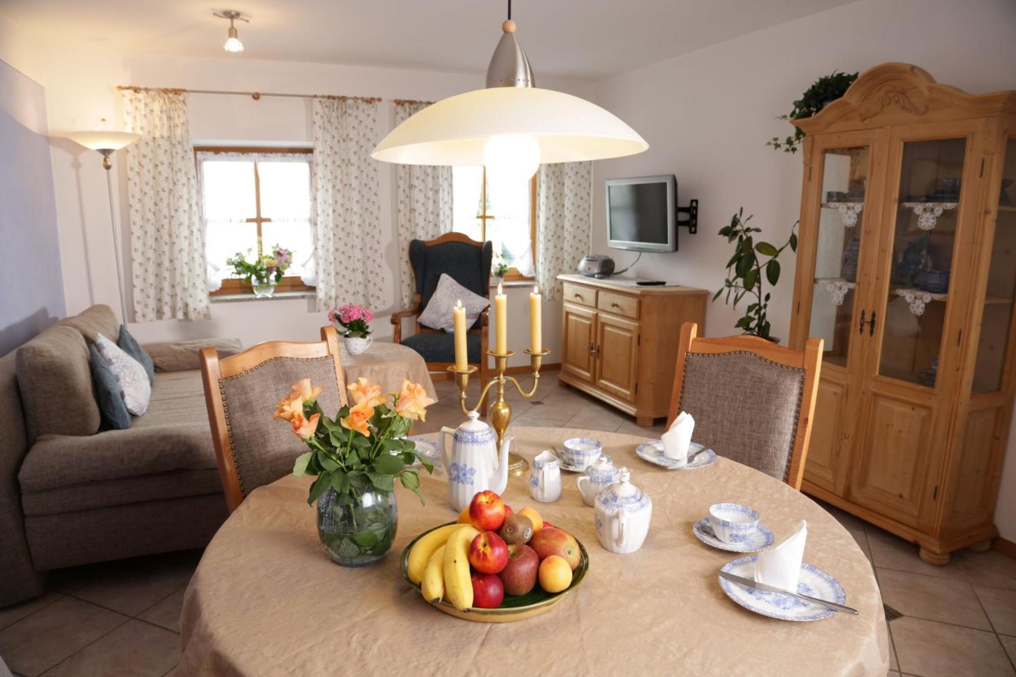 Lindlweberhof Hotel Rosenheim Bagian luar foto