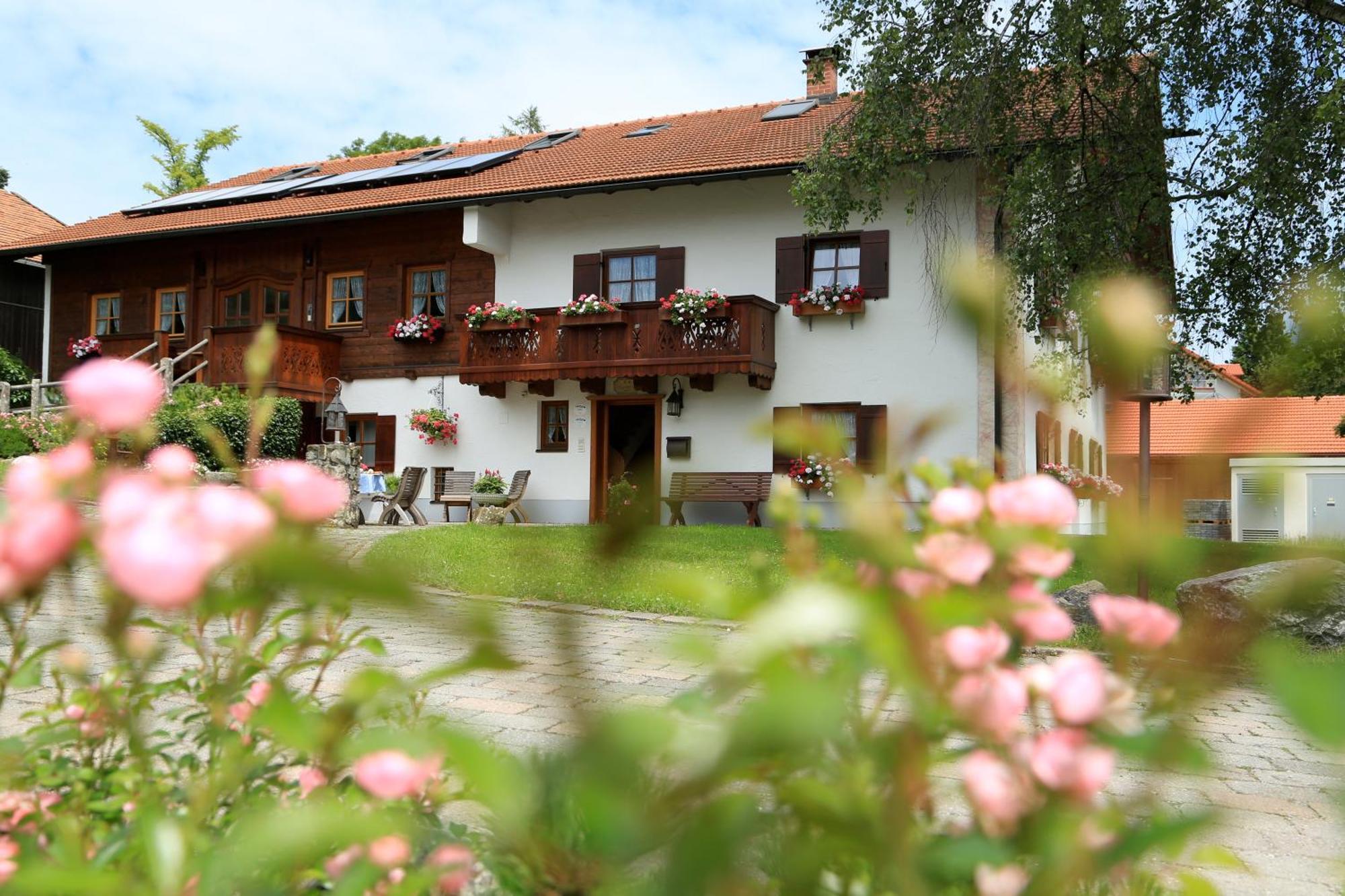 Lindlweberhof Hotel Rosenheim Bagian luar foto
